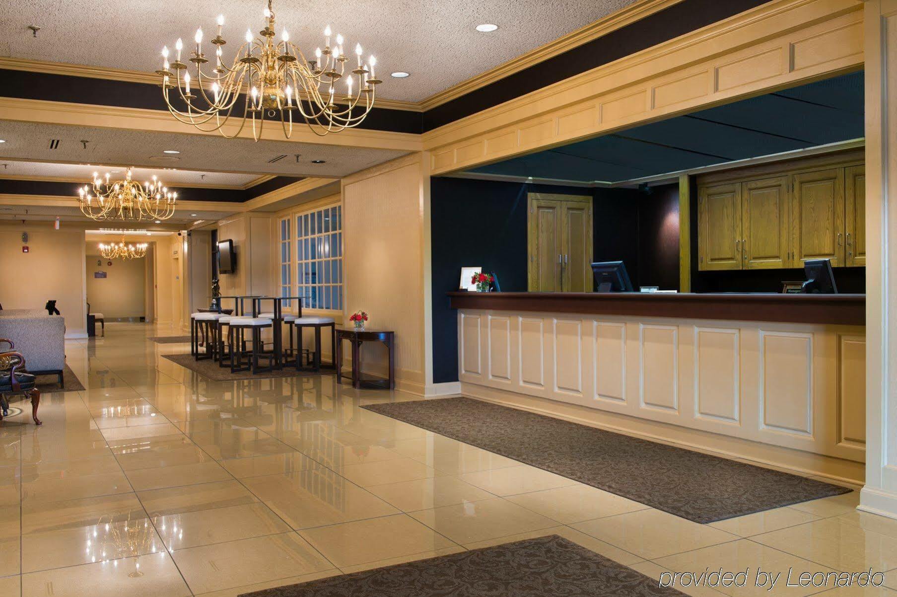 Bella Vista Hotel & Suites Lynchburg Exterior photo